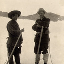 В.В. Сапожников с проводником. Алтай, гора Белуха. 1898 г.